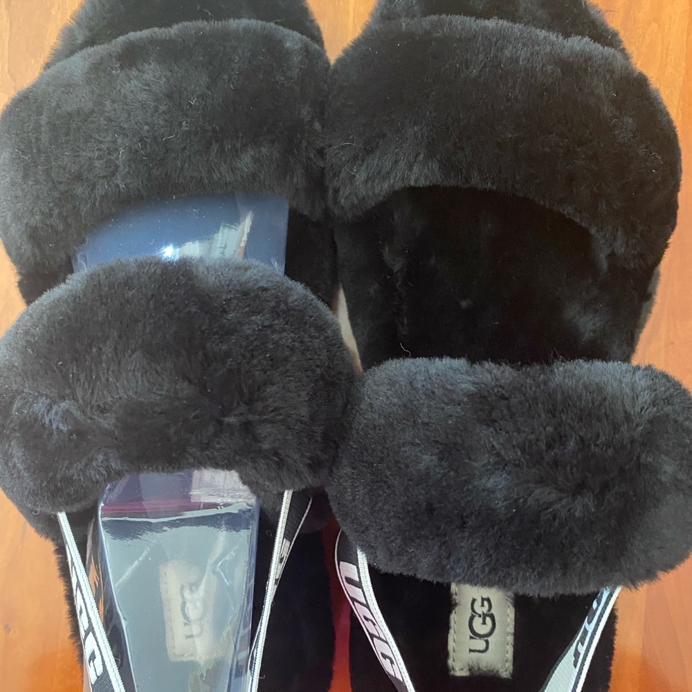 Ugg Oh Yeah sandals
